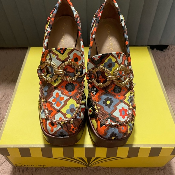 Susie Platform Loafer - Picture 2 of 4